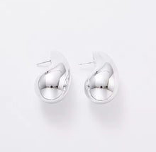 Cargar imagen en el visor de la galería, Pendientes Glowria – Acero Inoxidable | Alvisa & Co.