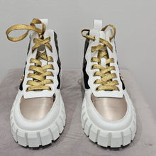 Cargar imagen en el visor de la galería, Bambas Urbanas Animal Print & Dorado