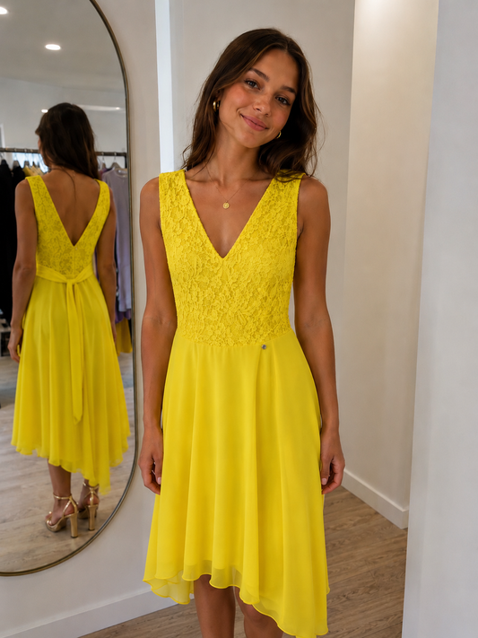 Vestido Rinascimento Amarillo encaje