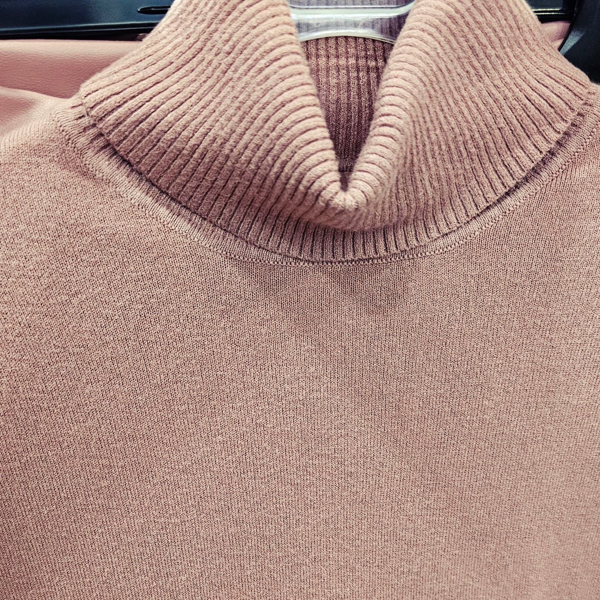 Jersey de neón de punto para mujer, jerseys de Cuello medio alto color rosa  fucsia sólido, camisas largas informales sueltas, jerséis para mujer