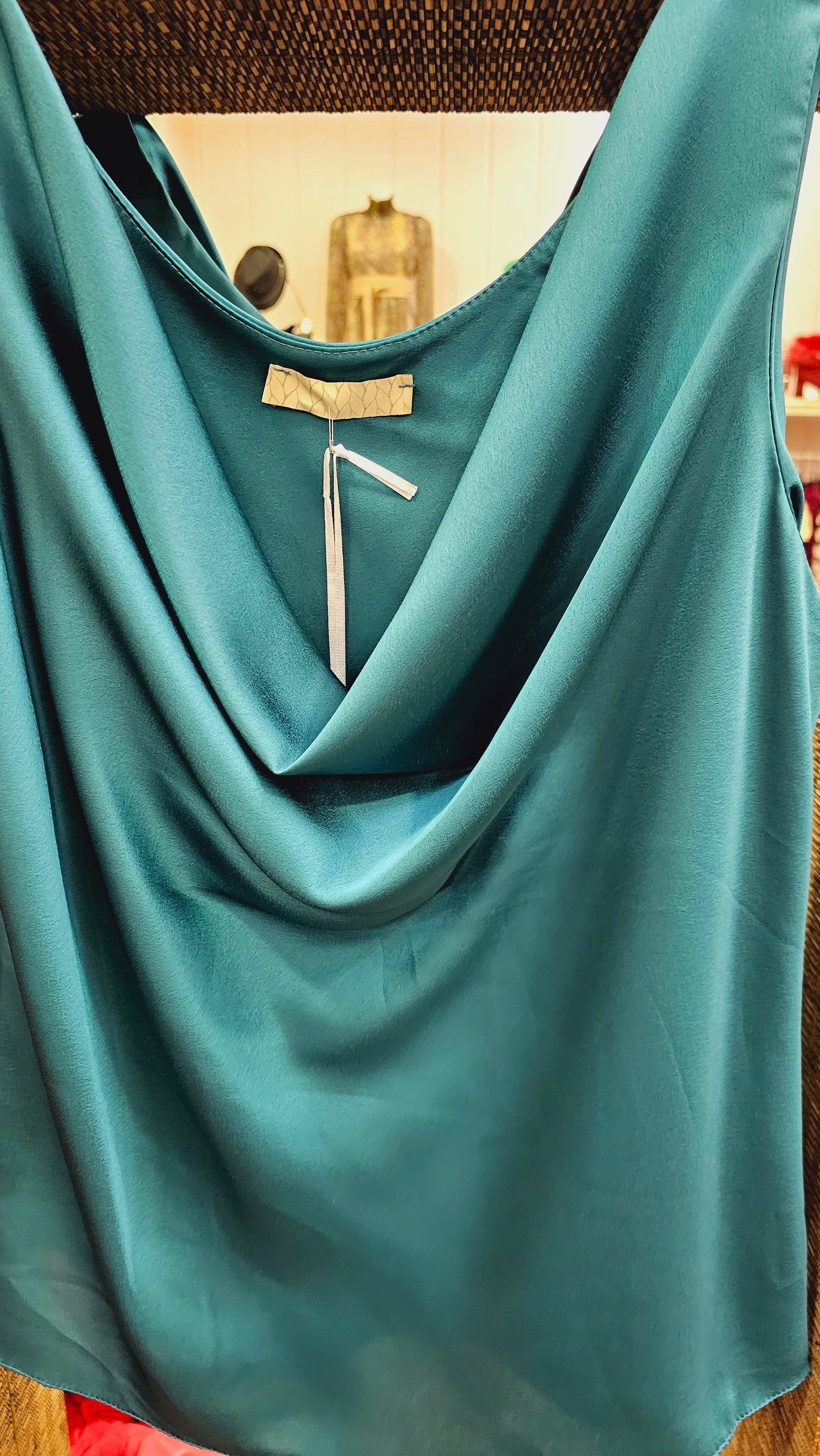 TOP SATEN con tirantes largo distintos colores