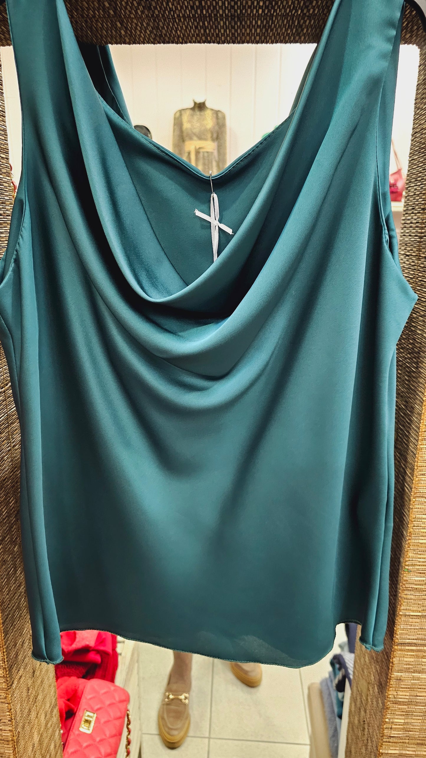 TOP SATEN con tirantes largo distintos colores
