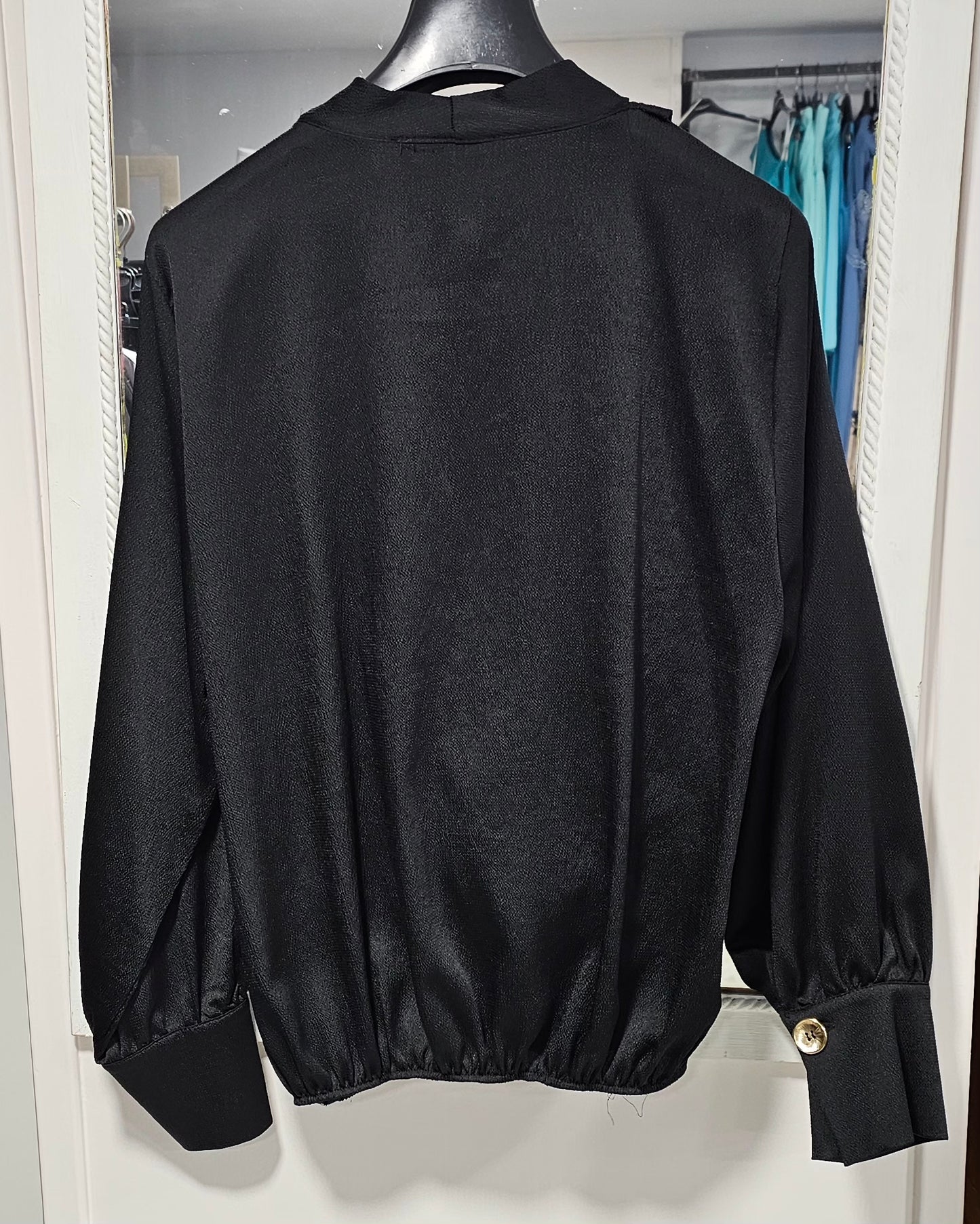 Blusa curvy de raso Rinascimento