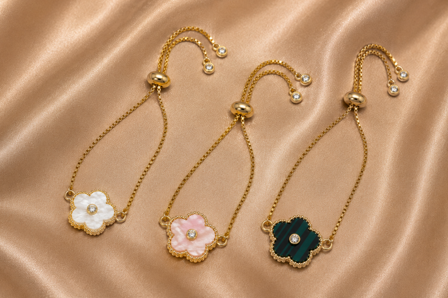 Pulsera Clover Ajustable · Superventas