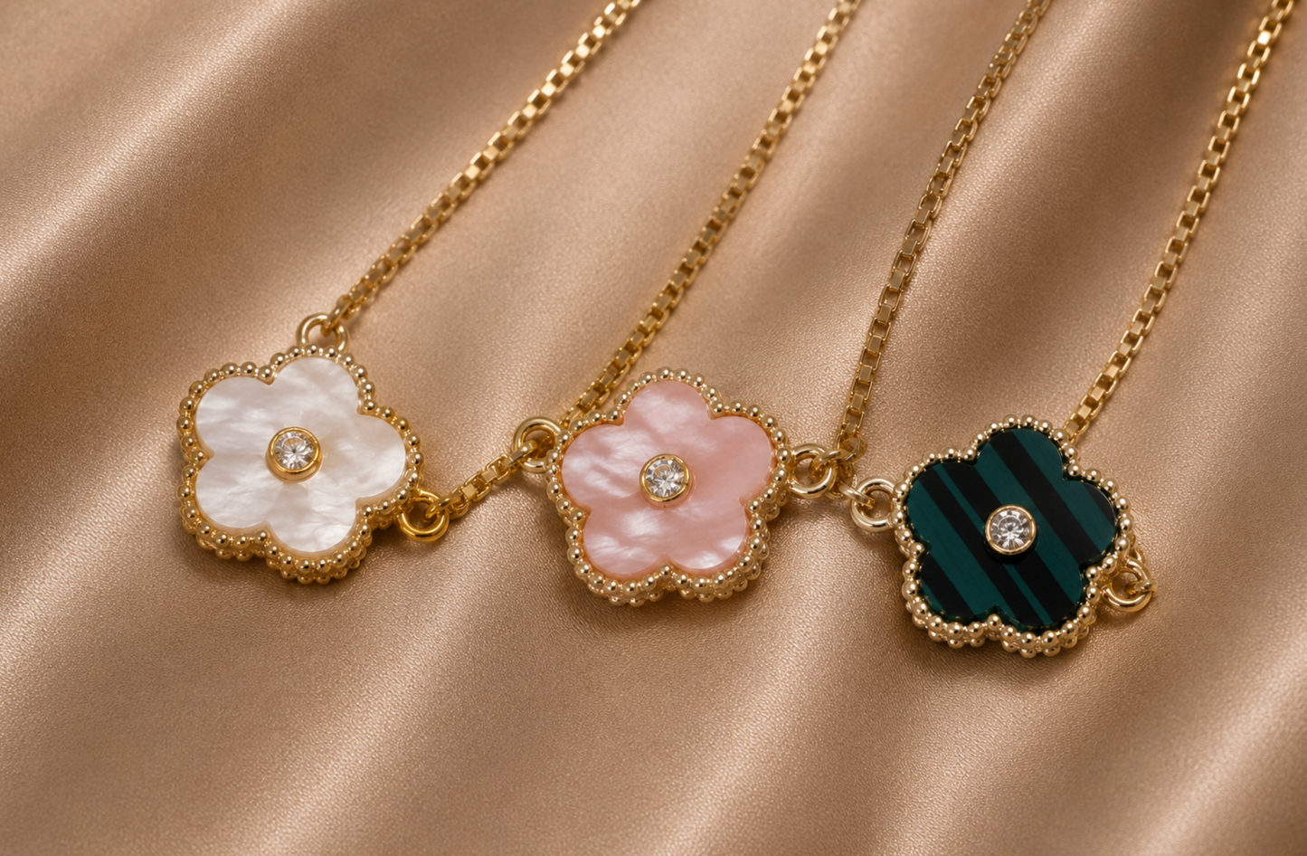 Pulsera Clover Ajustable · Superventas