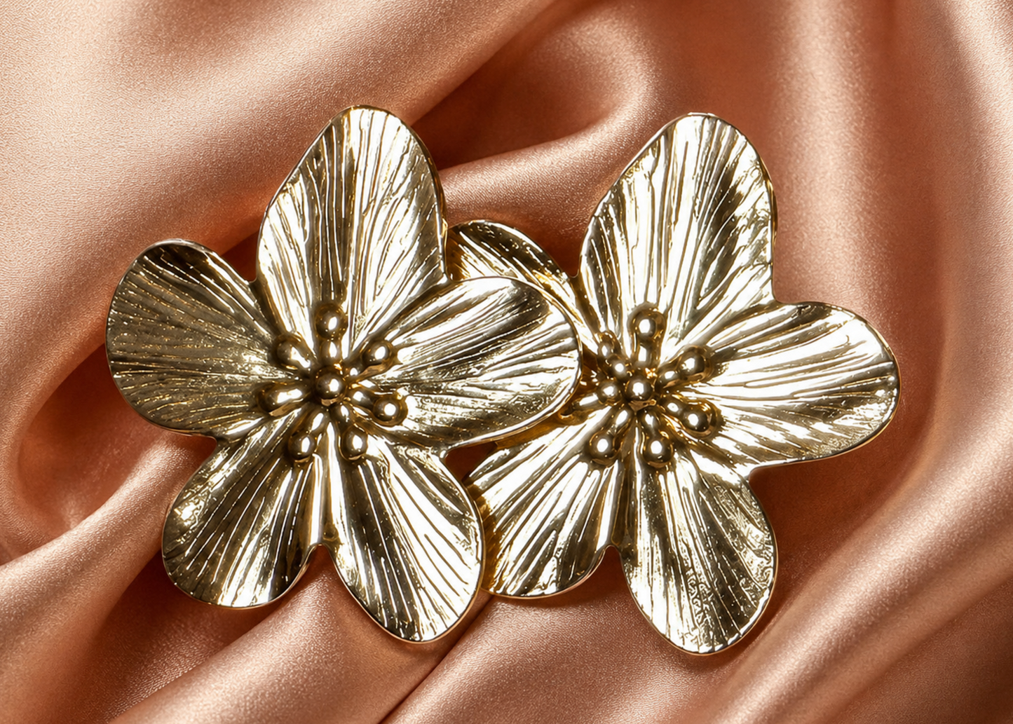Pendientes Flor Dorada