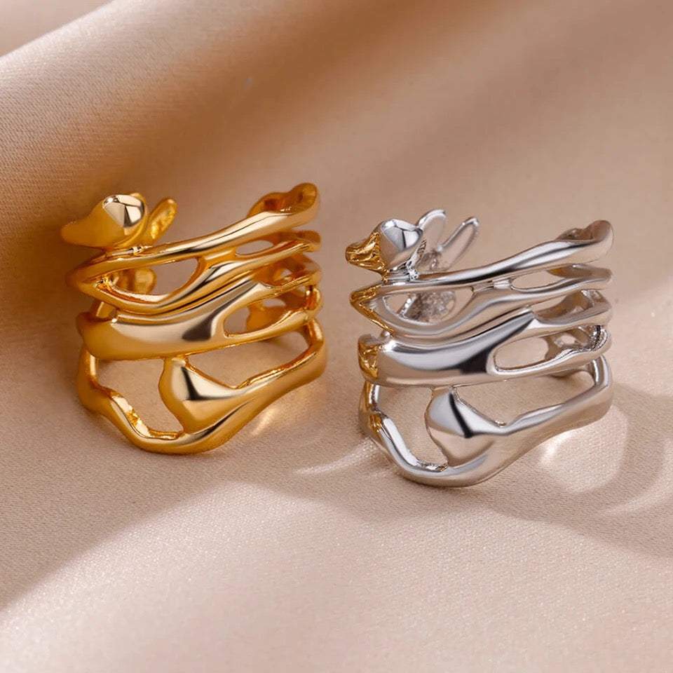 Anillo Ginevra – Diseño Ancho y Detallado | Alvisa & Co.