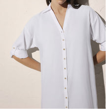 Cargar imagen en el visor de la galería, Vestido camisero blanco
